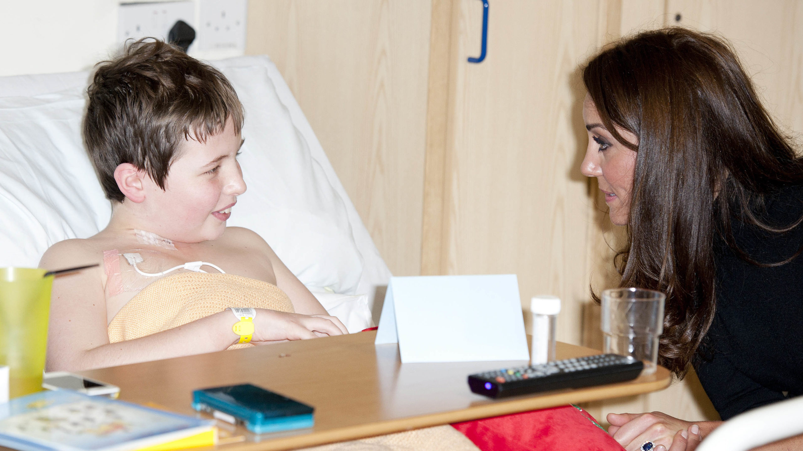 Kate Visits Alder Hey Children's Hospital on Valentine's Day 2012